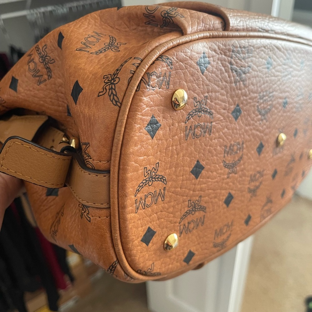Authentic MCM bag - Picture 7 of 9